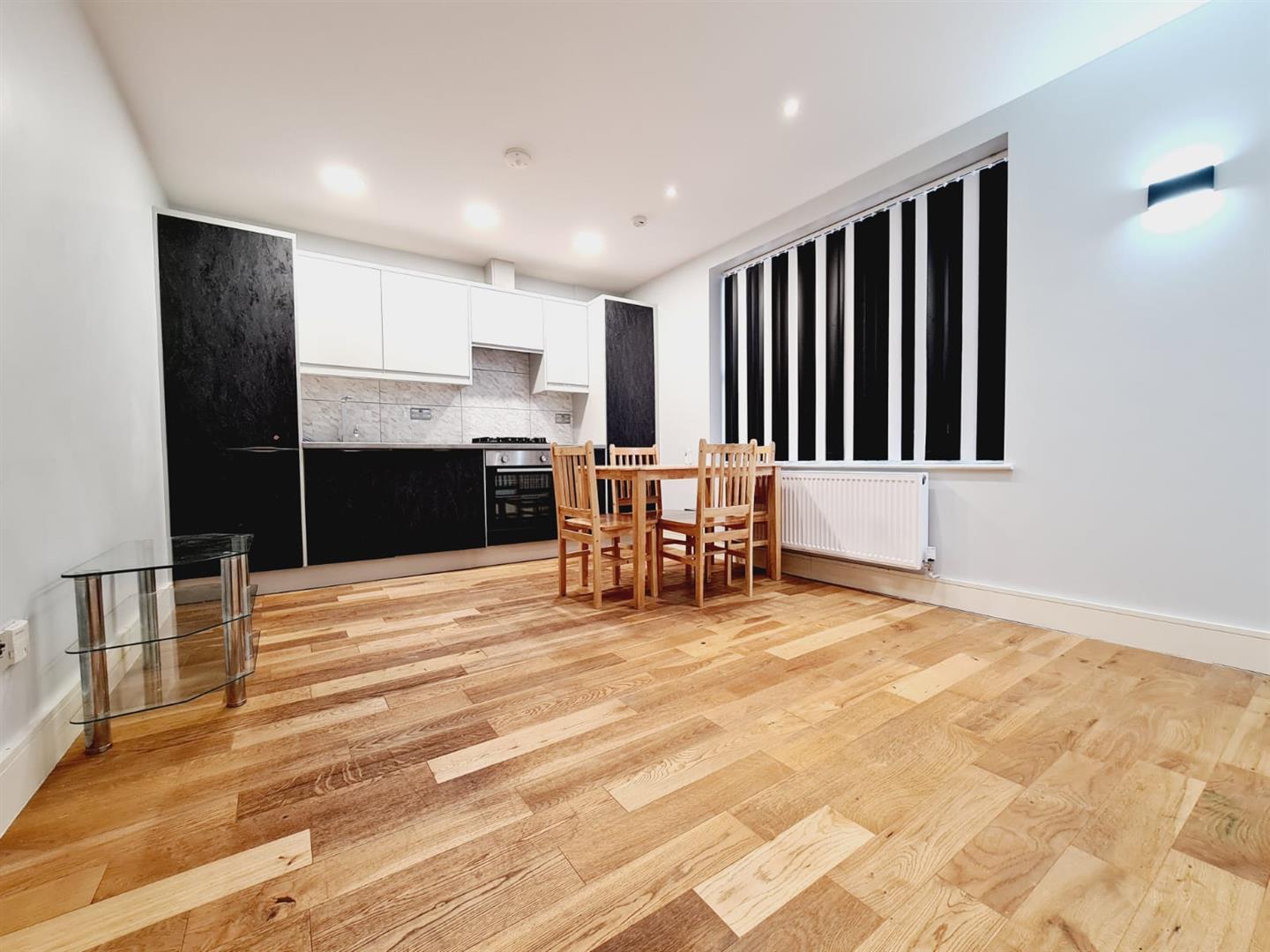 Rosslyn Mansions, Watling Avenue, Edgware Sunshine Estates