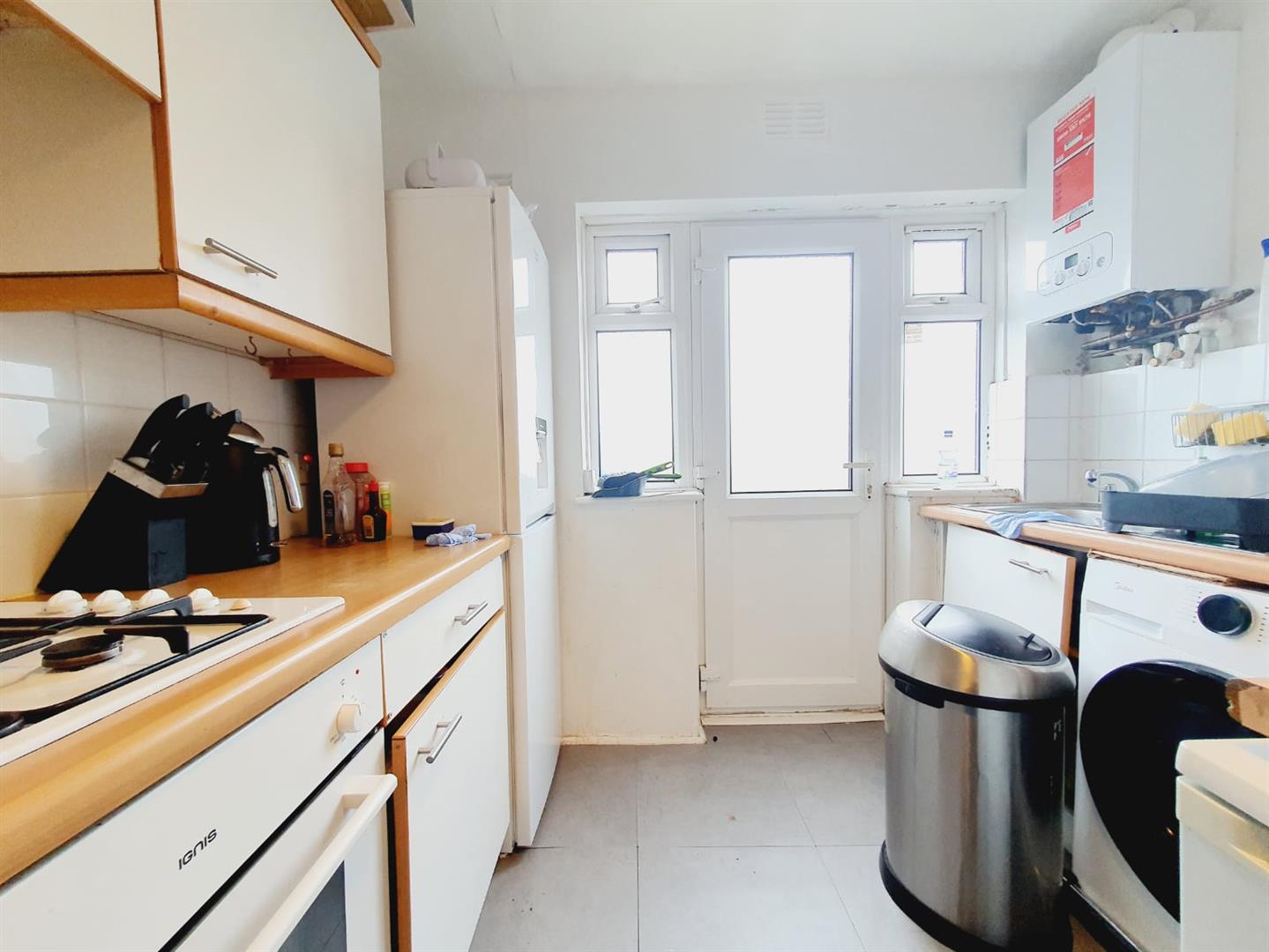 The Vale, East Vale, London Sunshine Estates