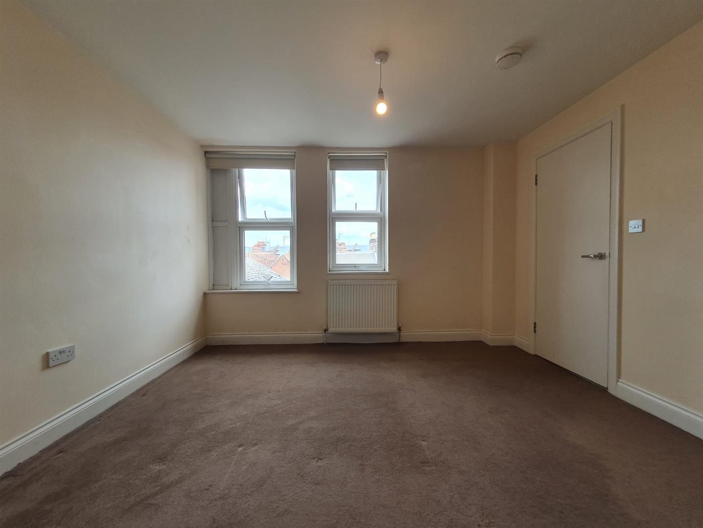 Ravenscourt House 117123 Askew Road, London W12 Sunshine Estates