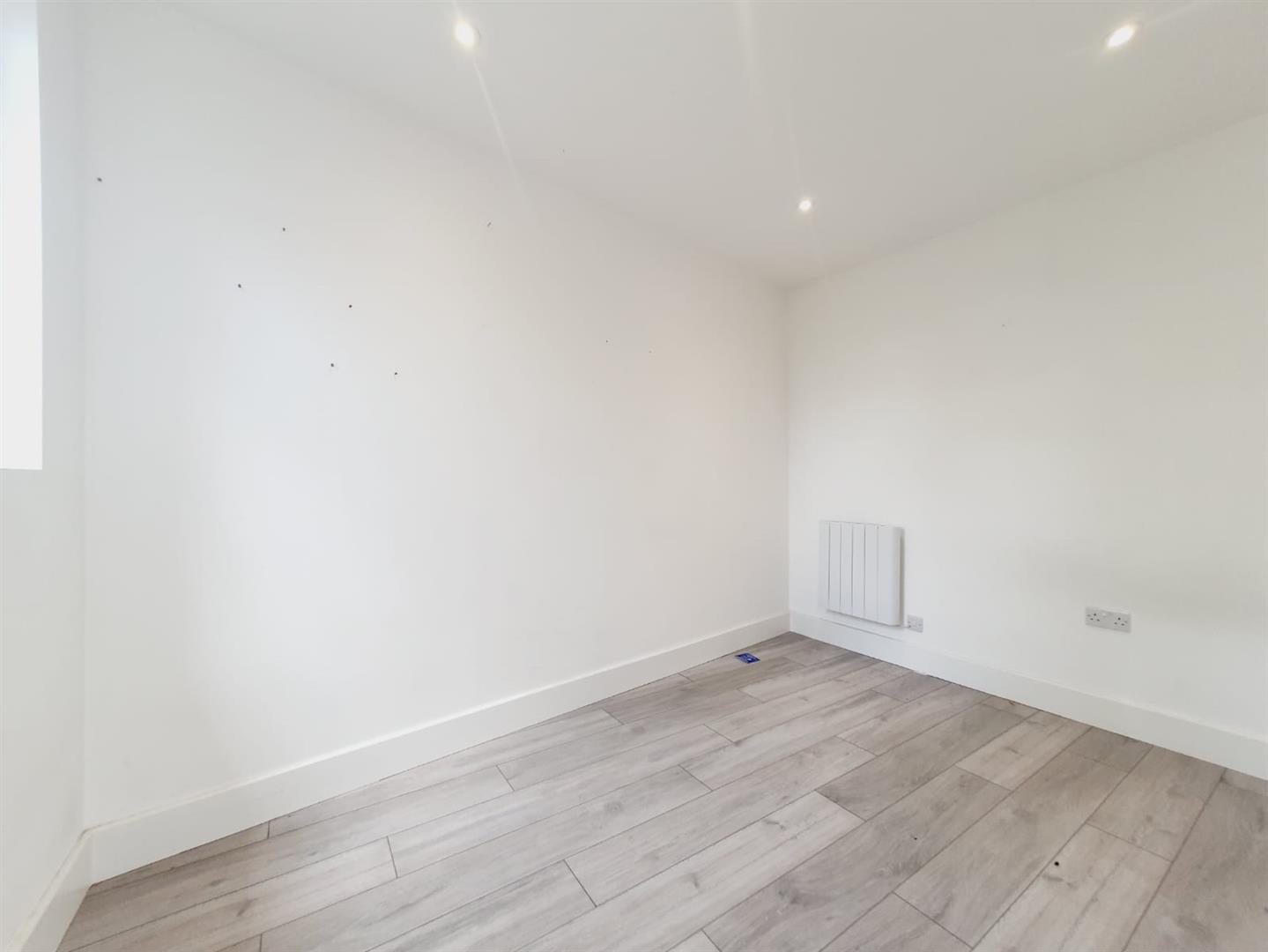 Black Boy Lane, London N15 Sunshine Estates