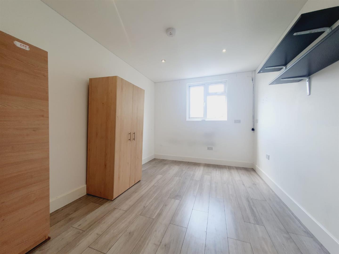 Black Boy Lane, London N15 Sunshine Estates